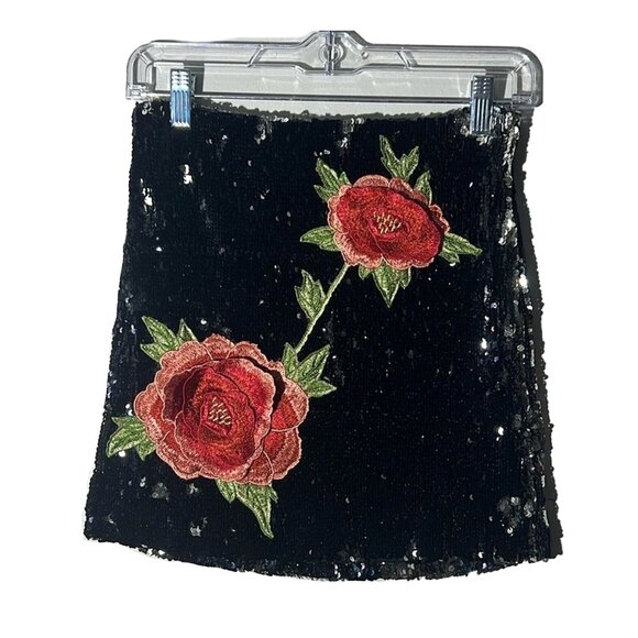 Sequin Floral Embroidery Mini Skirt - Picture 4 of 4